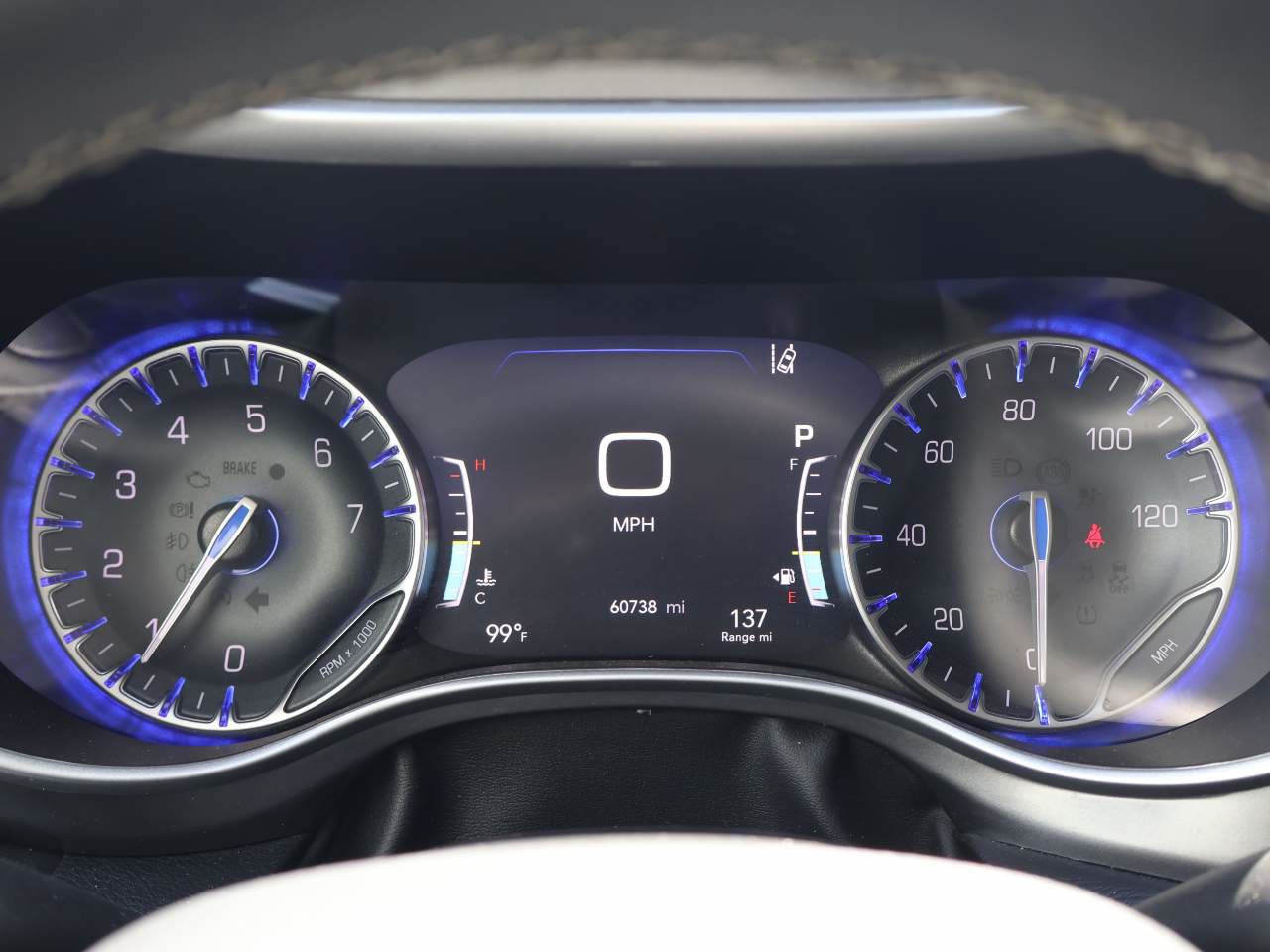 Certified 2024 Chrysler Pacifica Touring-L FWD image 15