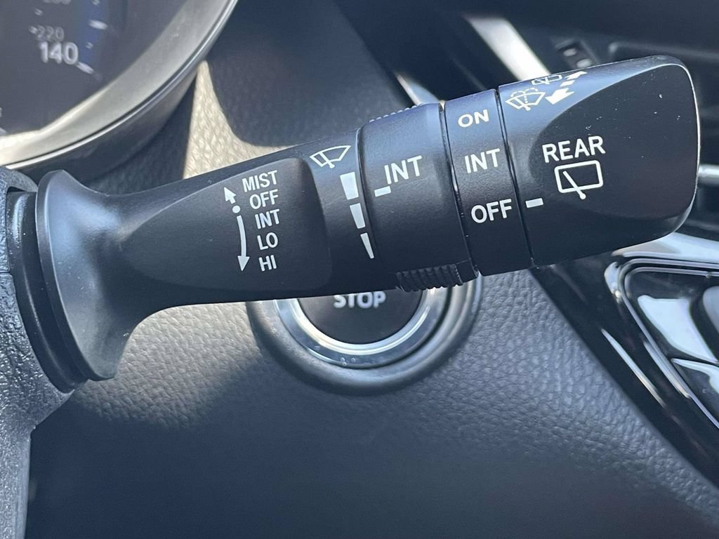 Used 2022 Toyota C-HR XLE FWD image 29