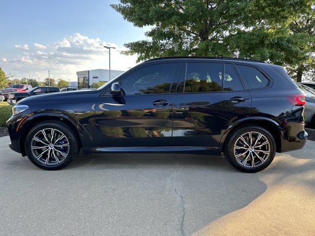 Certified 2023 BMW X5 xDrive40i w/ M Sport Package AWD/4WD image 2