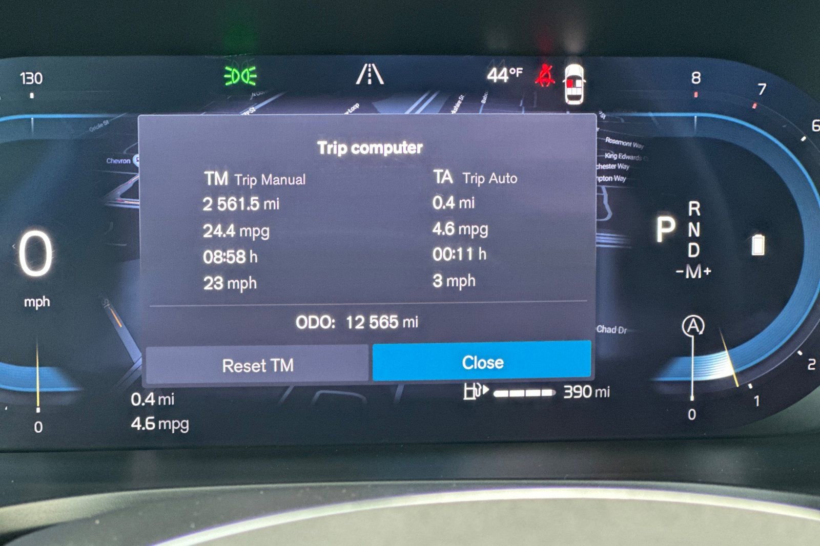 Used 2025 Volvo V60 B5 Cross Country Plus image 29