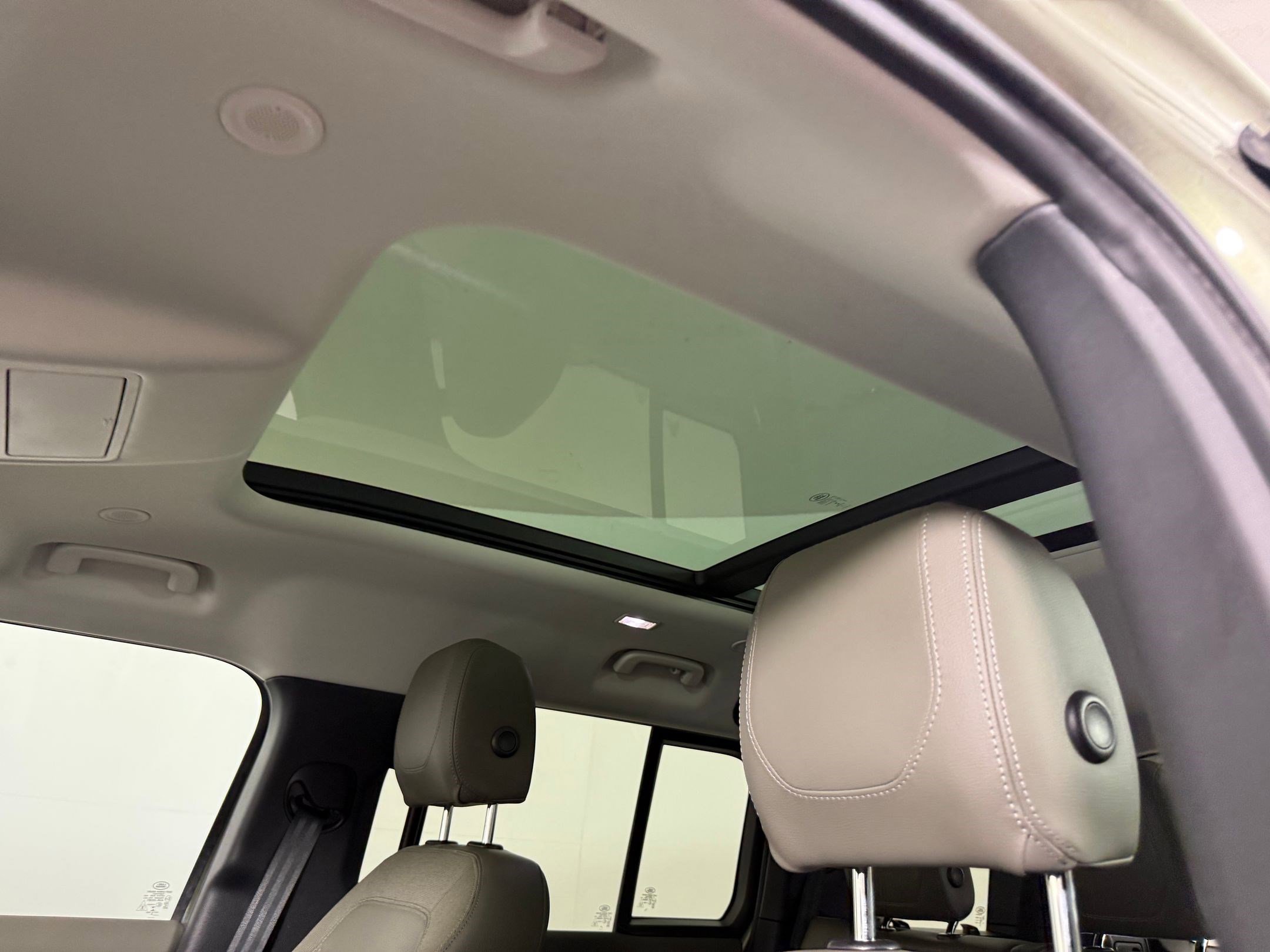 Used 2020 Land Rover Defender 110 S image 14