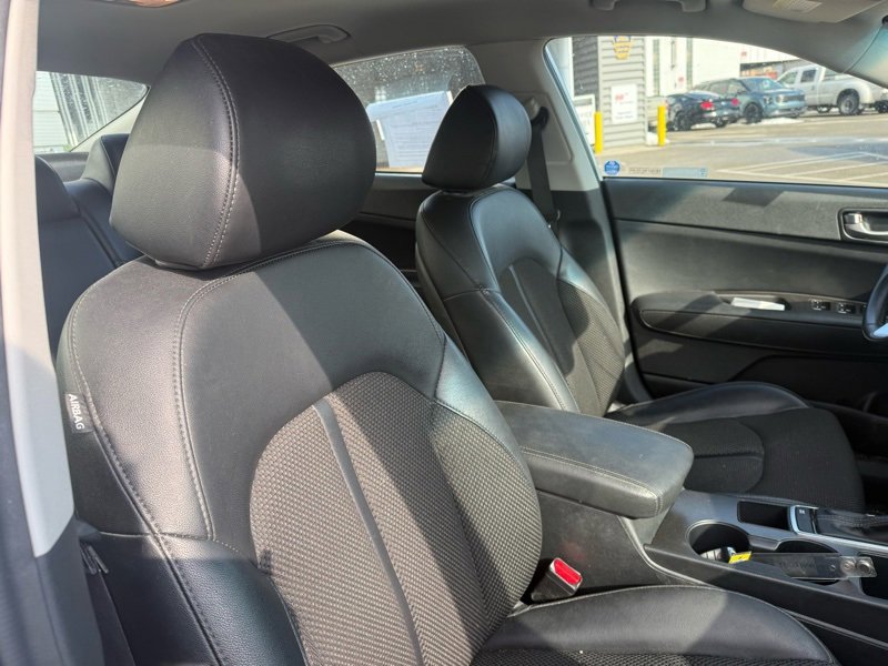 Used 2019 Kia Optima S image 10