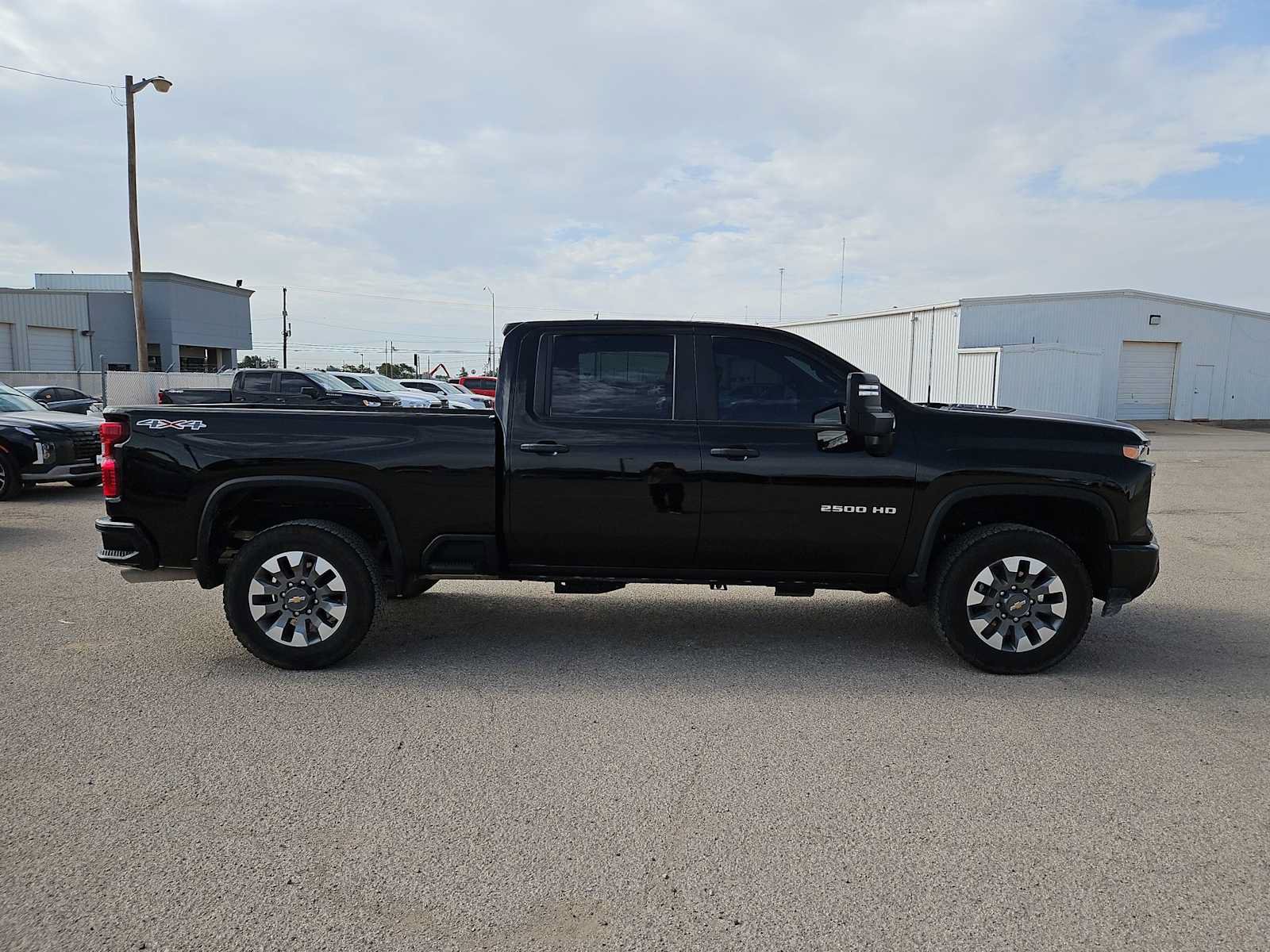Used 2025 Chevrolet Silverado 2500 Custom w/ Custom Value Package AWD/4WD image 9