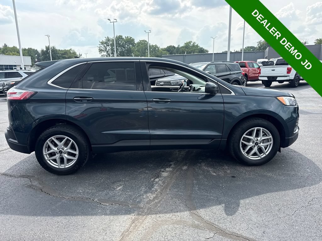 Used 2024 Ford Edge SEL w/ Convenience Package AWD/4WD image 5