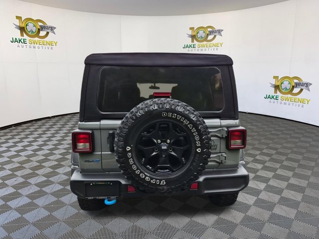Used 2023 Jeep Wrangler Unlimited w/ Cold Weather Group AWD/4WD image 9