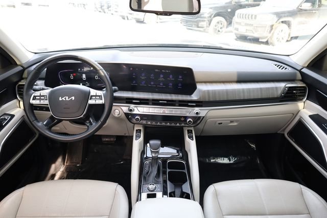 Certified 2023 Kia Telluride EX image 15