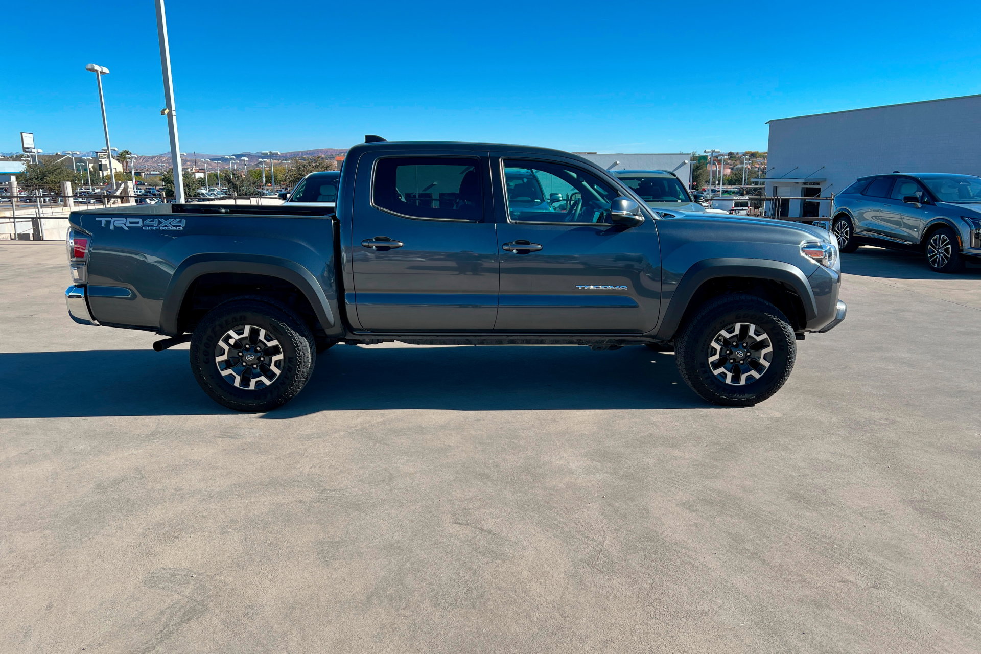 Used 2023 Toyota Tacoma TRD Off-Road image 7