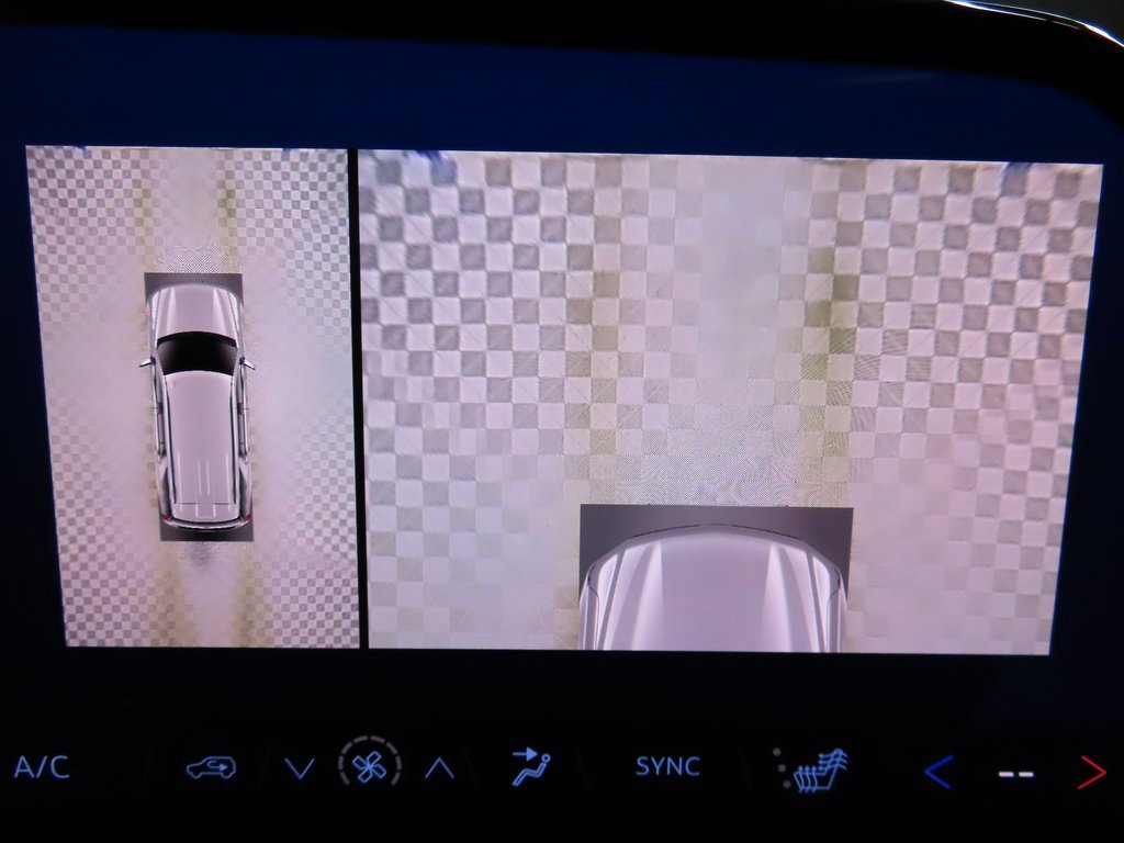 Used 2025 Chevrolet Tahoe Z71 image 17