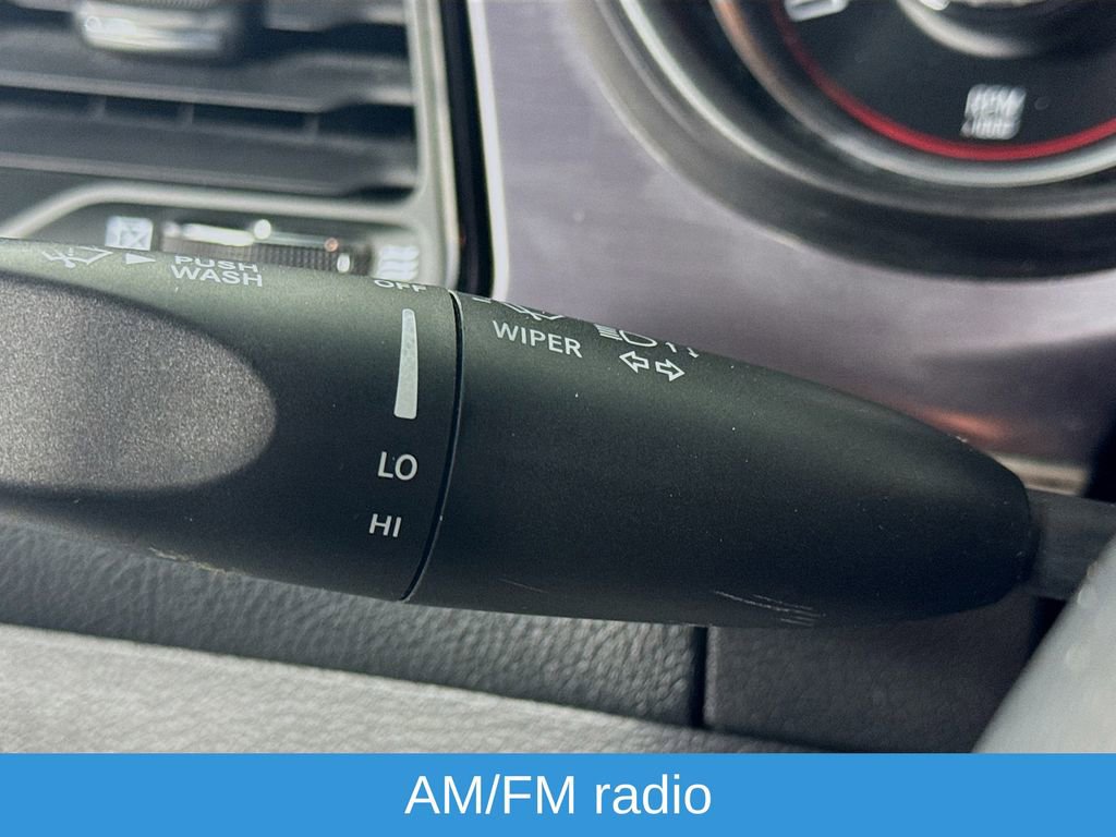 Used 2017 Dodge Challenger SXT image 13