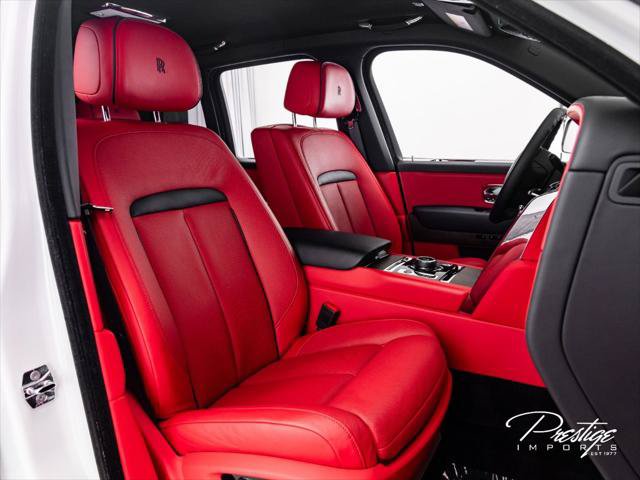 Used 2022 Rolls-Royce Cullinan AWD/4WD image 36