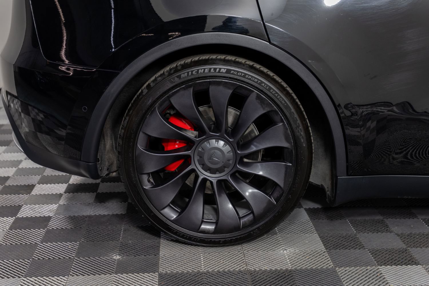 Used 2022 Tesla Model Y Performance AWD/4WD image 39