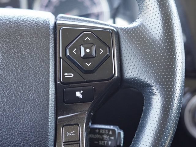 Used 2024 Toyota 4Runner TRD Off-Road Premium AWD/4WD image 26