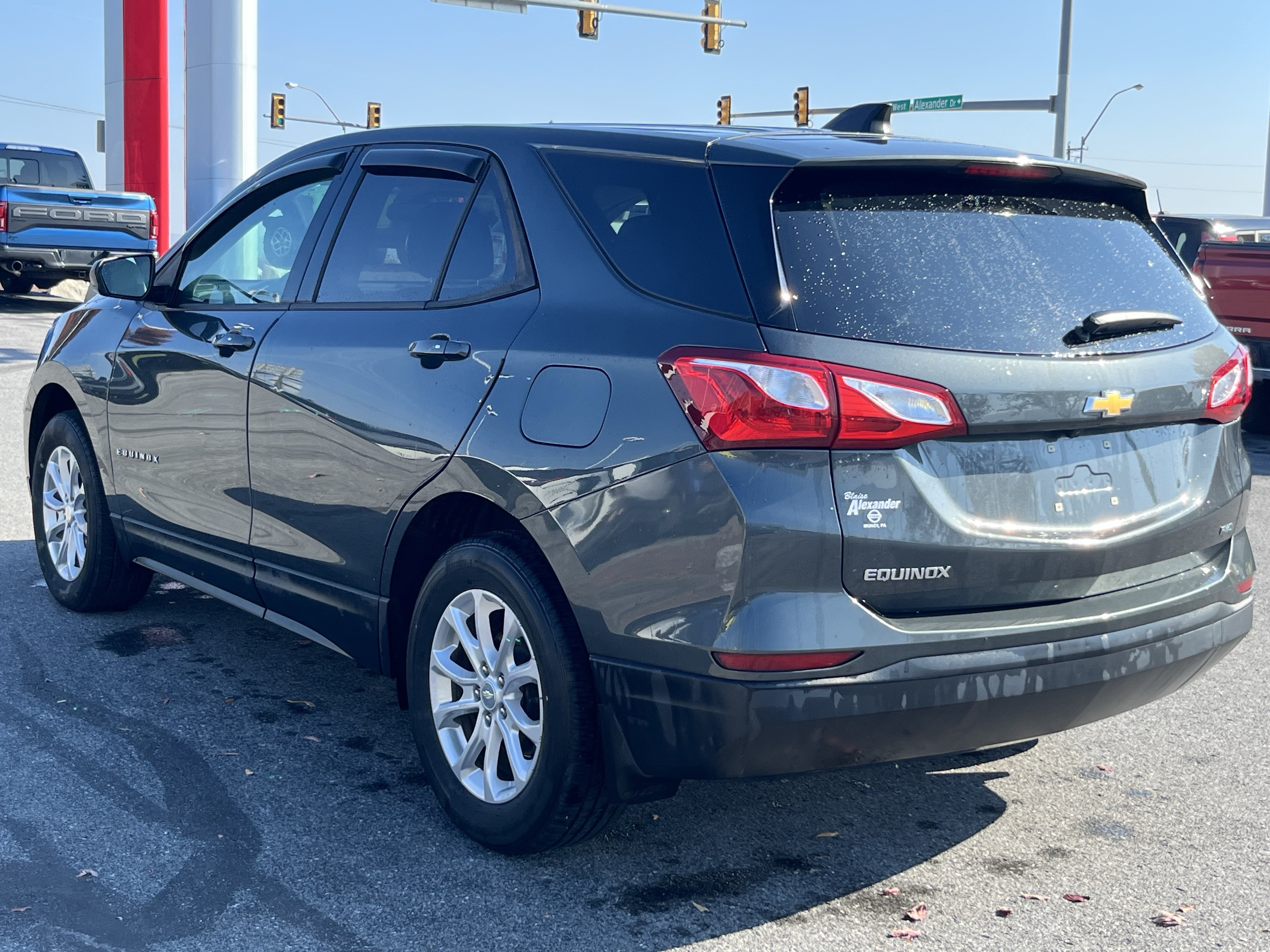 Used 2019 Chevrolet Equinox LS w/ LS Convenience Package AWD/4WD image 12