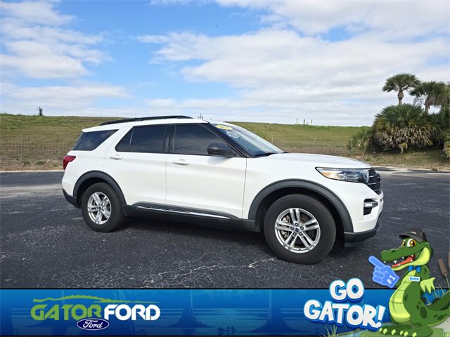 Used 2020 Ford Explorer XLT w/ Equipment Group 202A image 2