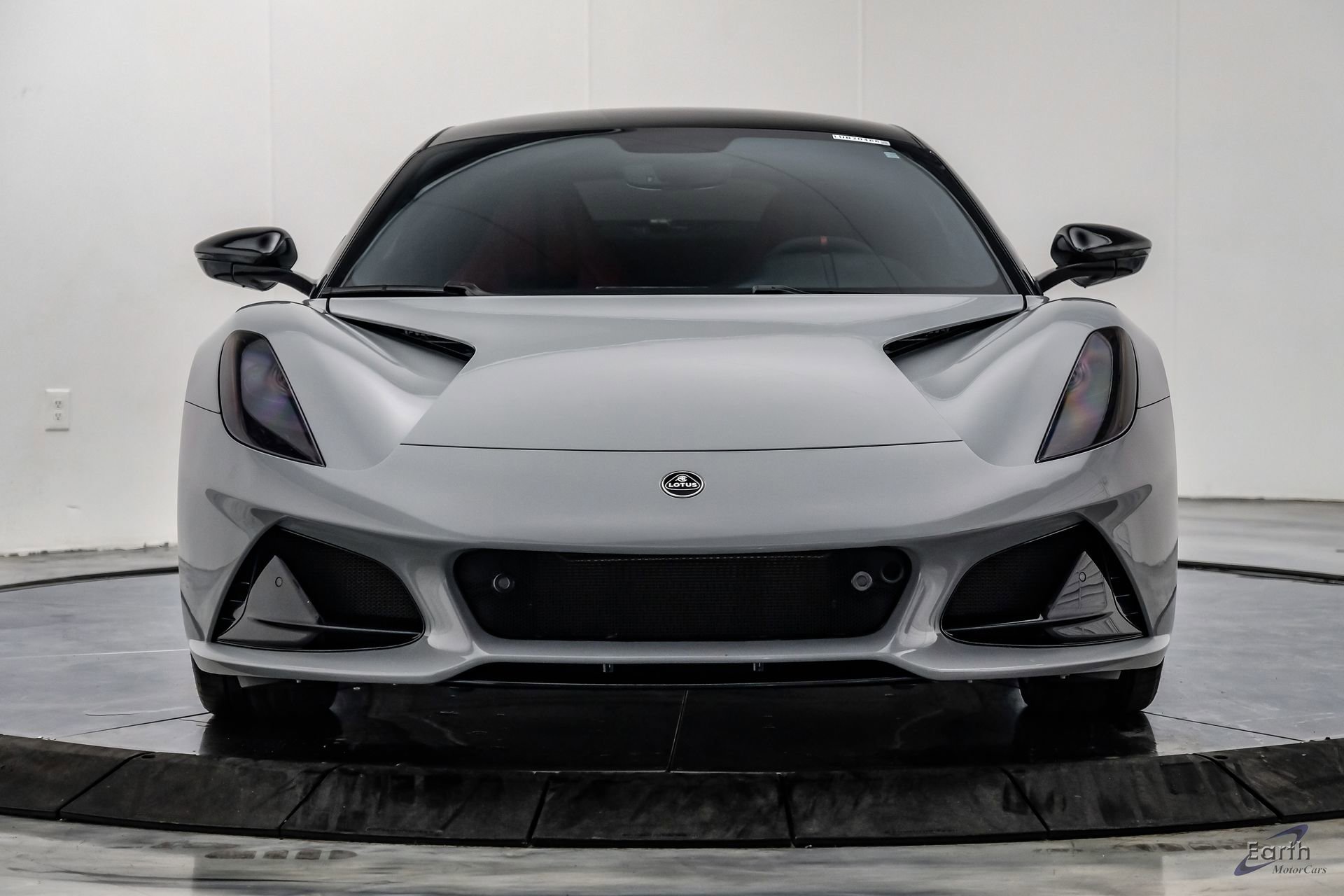 Used 2025 Lotus Emira RWD image 34