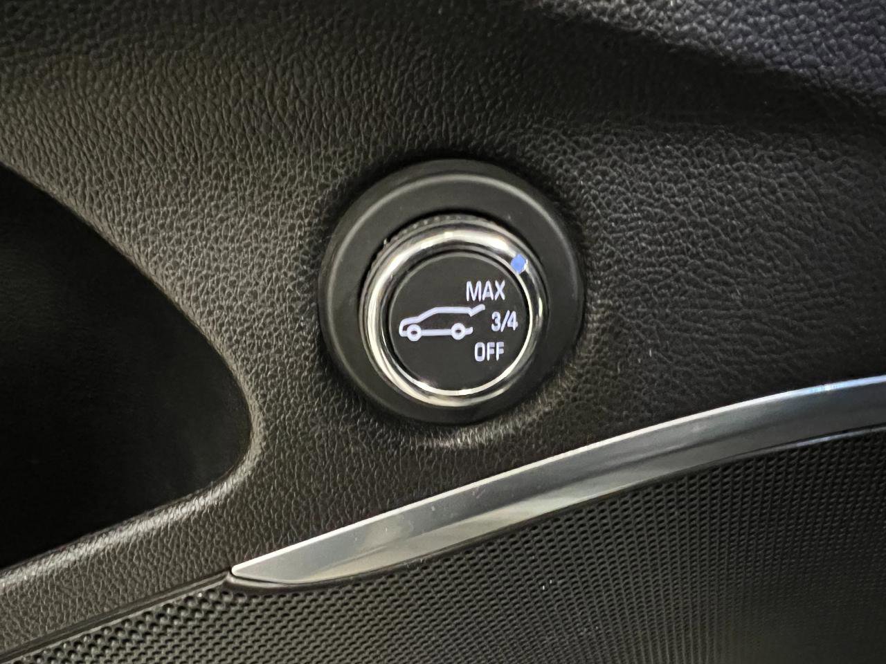 Used 2019 Buick Enclave Essence FWD image 31