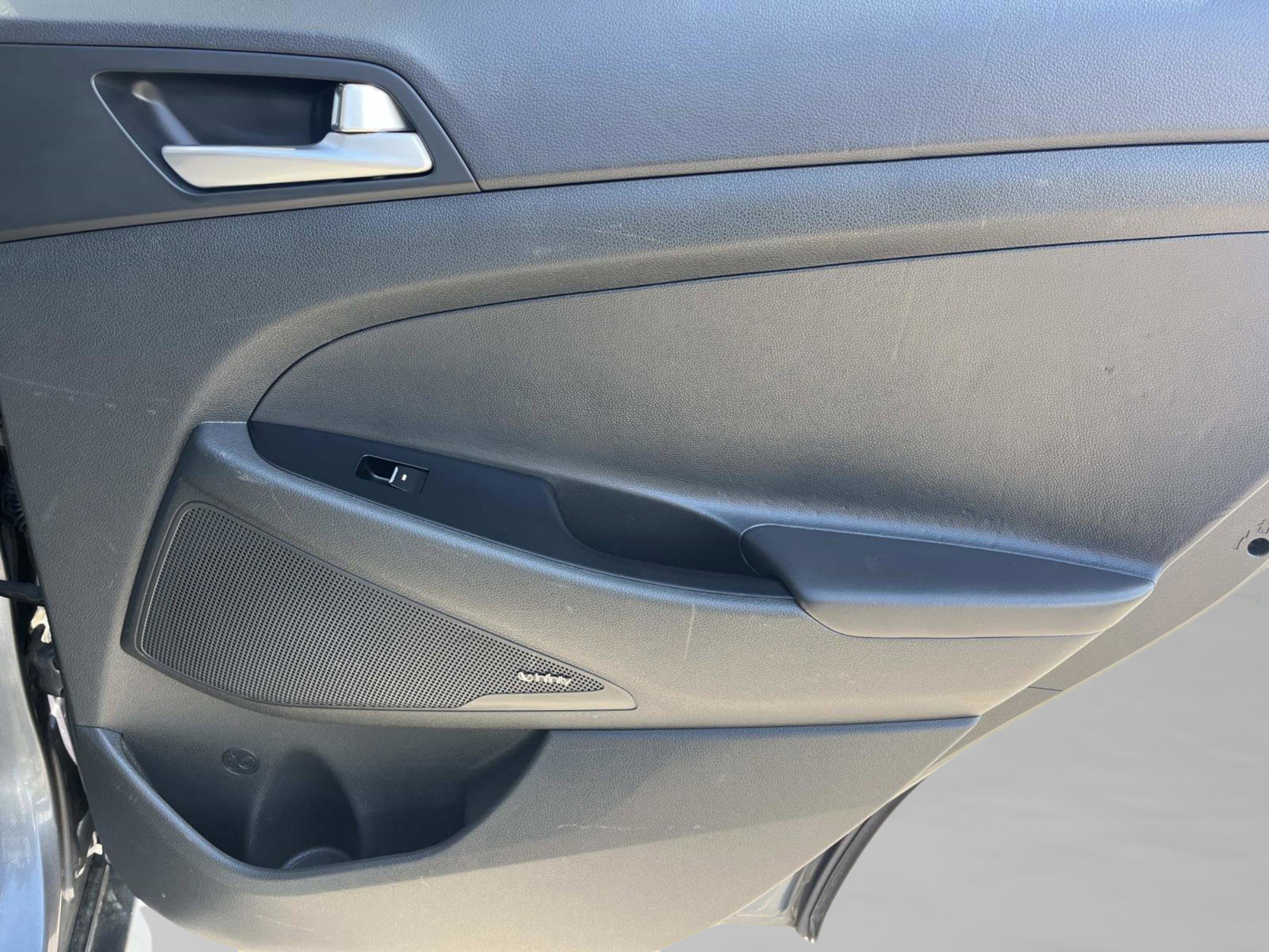 Used 2019 Hyundai Tucson Limited FWD image 40