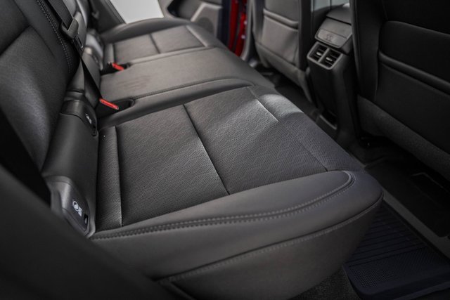 New 2026 Chevrolet Equinox LT w/ Convenience Package II image 31