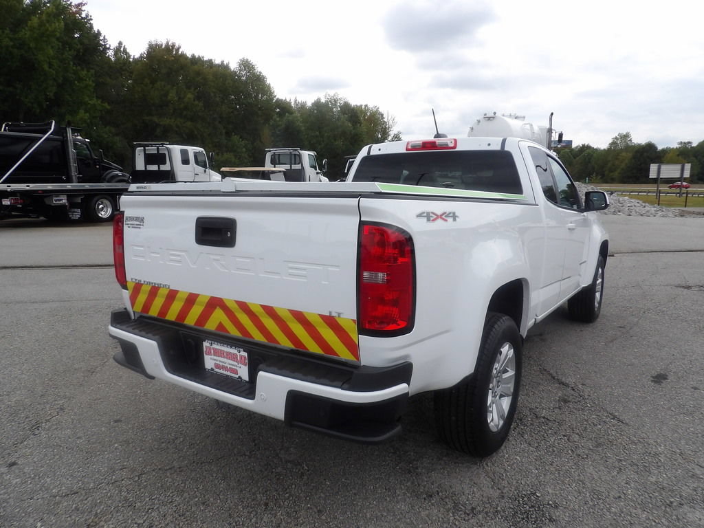 Used 2022 Chevrolet Colorado LT AWD/4WD image 7