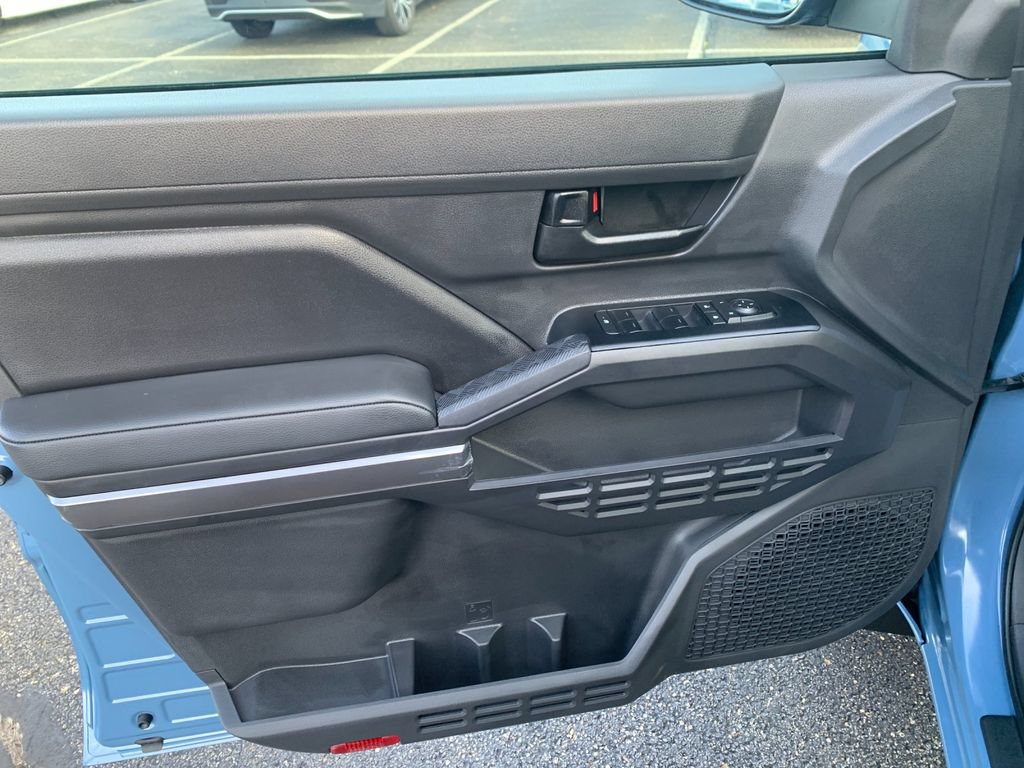 New 2026 Toyota Tacoma SR5 AWD/4WD image 11