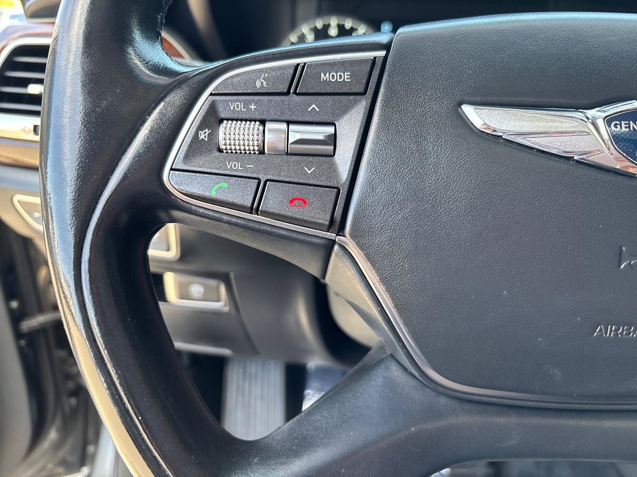 Used 2018 Genesis G90 5.0 Ultimate AWD/4WD image 15