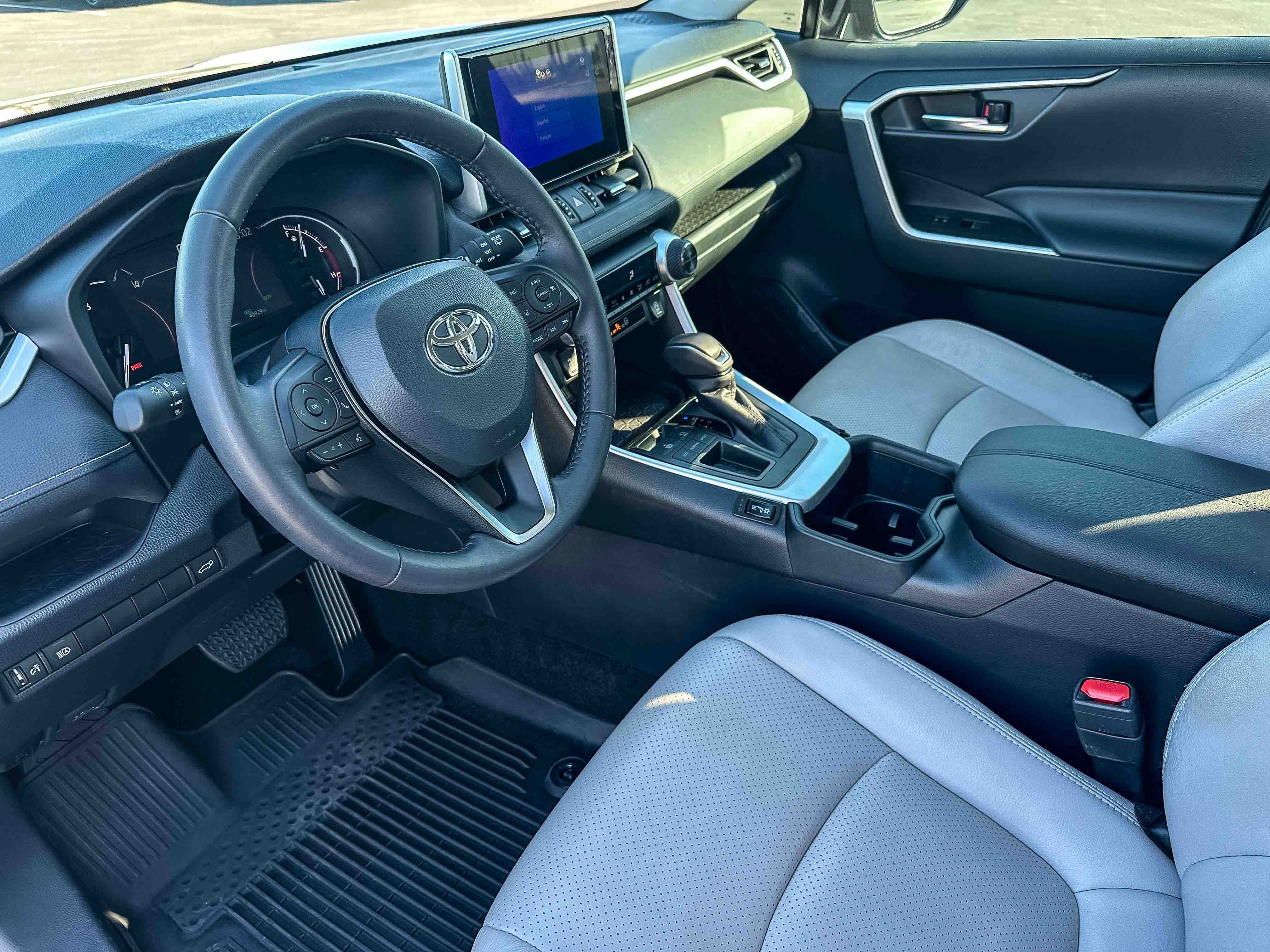 Used 2024 Toyota RAV4 XLE Premium image 12