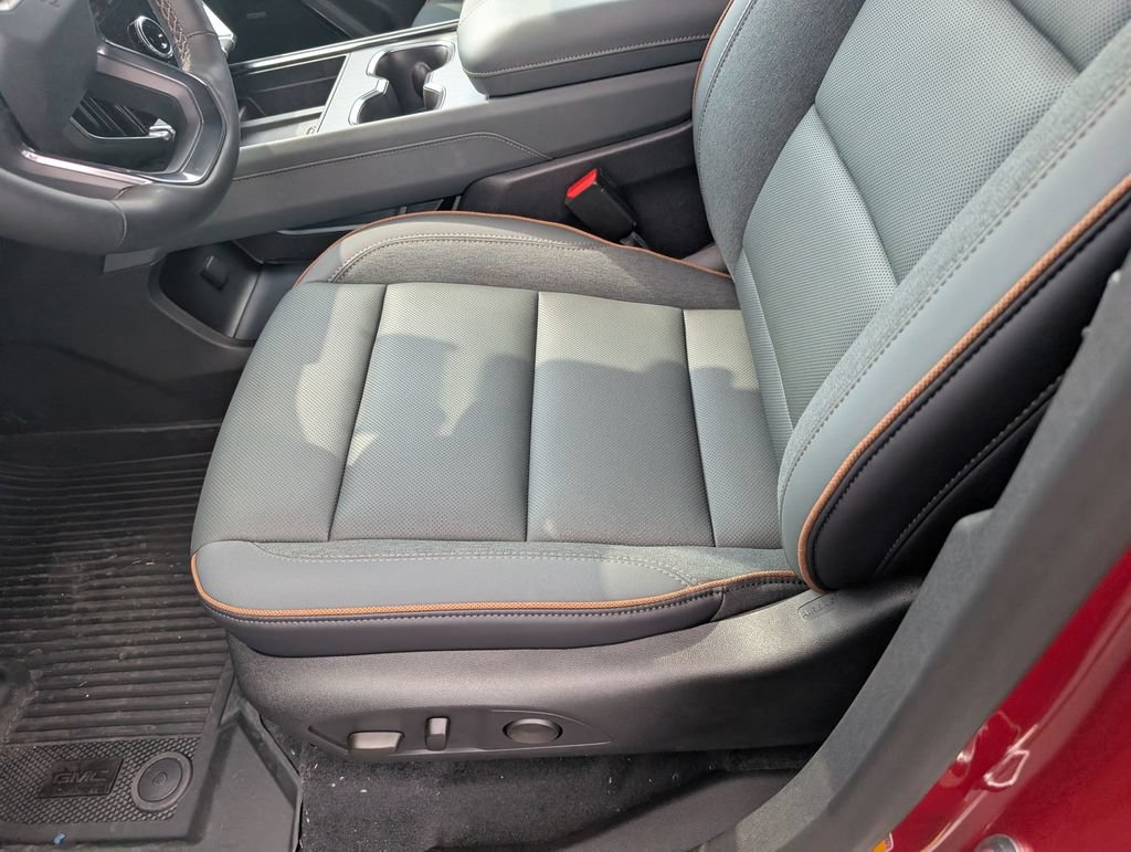 New 2027 GMC Acadia AT4 w/ Luxury Package AWD/4WD image 21