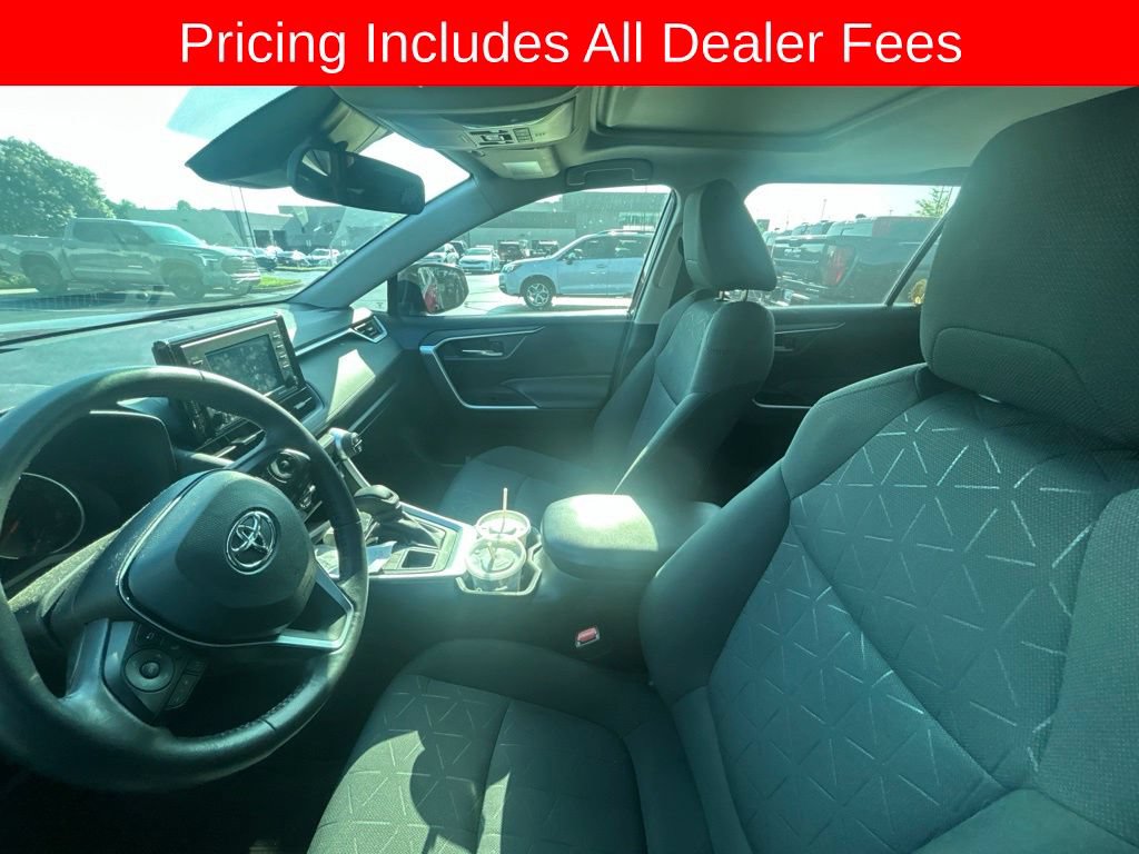 Used 2022 Toyota RAV4 XLE w/ Convenience Package AWD/4WD image 11