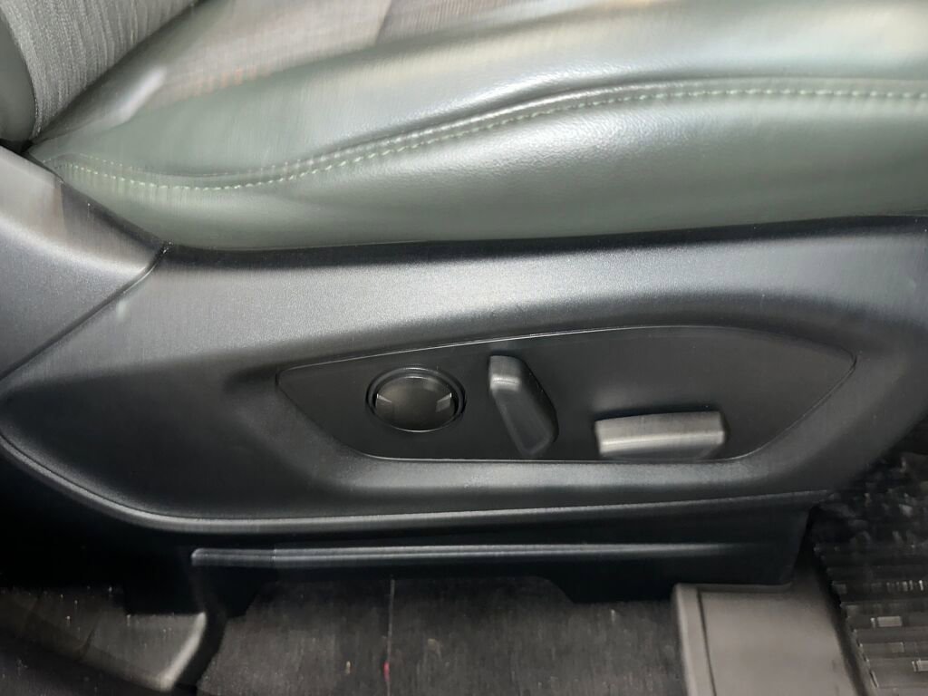 Used 2023 Ford Explorer Timberline image 32