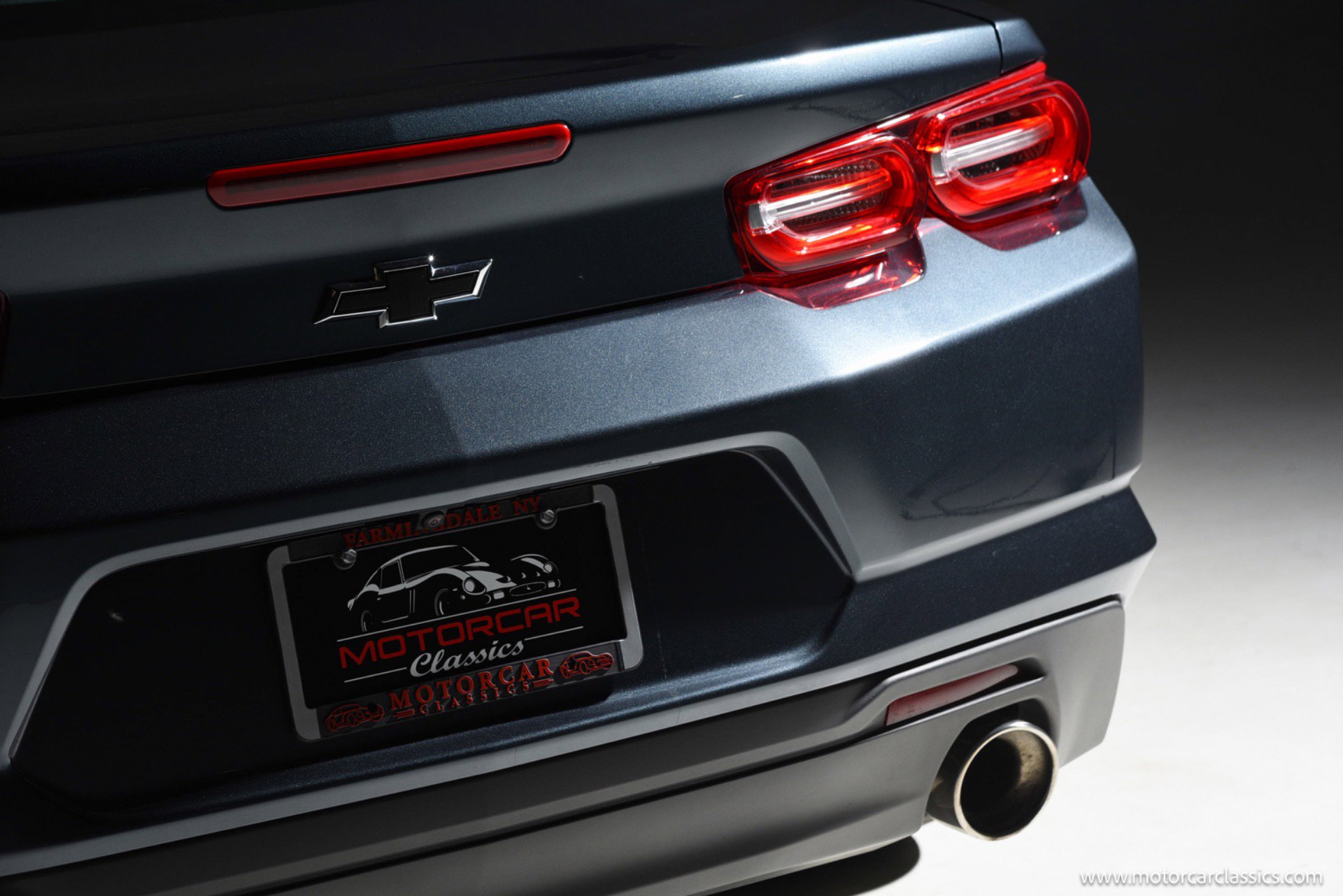 Used 2021 Chevrolet Camaro LT RWD image 18