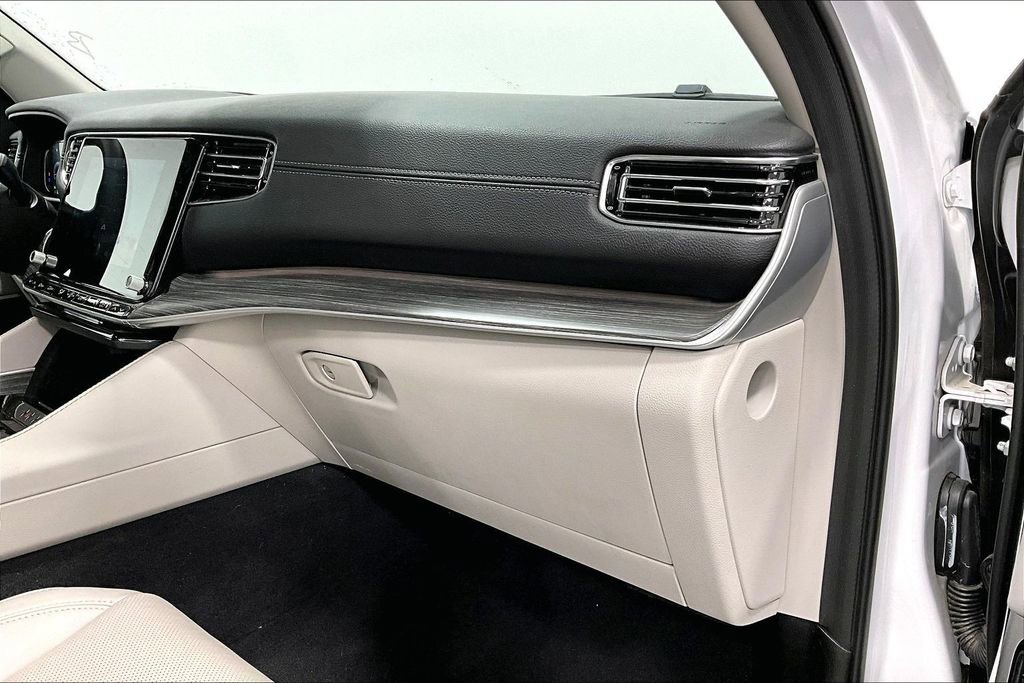 Used 2024 Jeep Wagoneer L Series III w/ Premium Group I image 19
