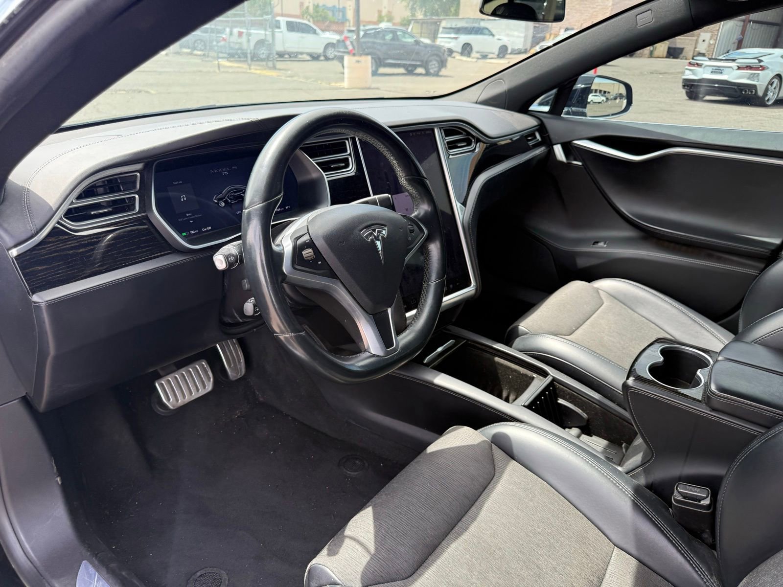 Used 2017 Tesla Model S 75 RWD image 14