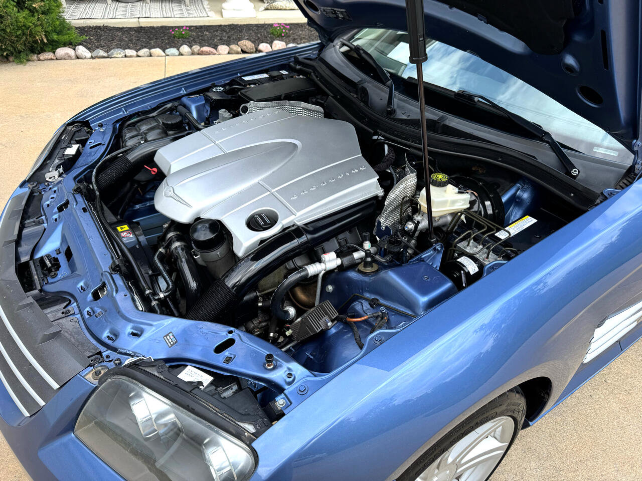 Used 2005 Chrysler Crossfire Limited image 24