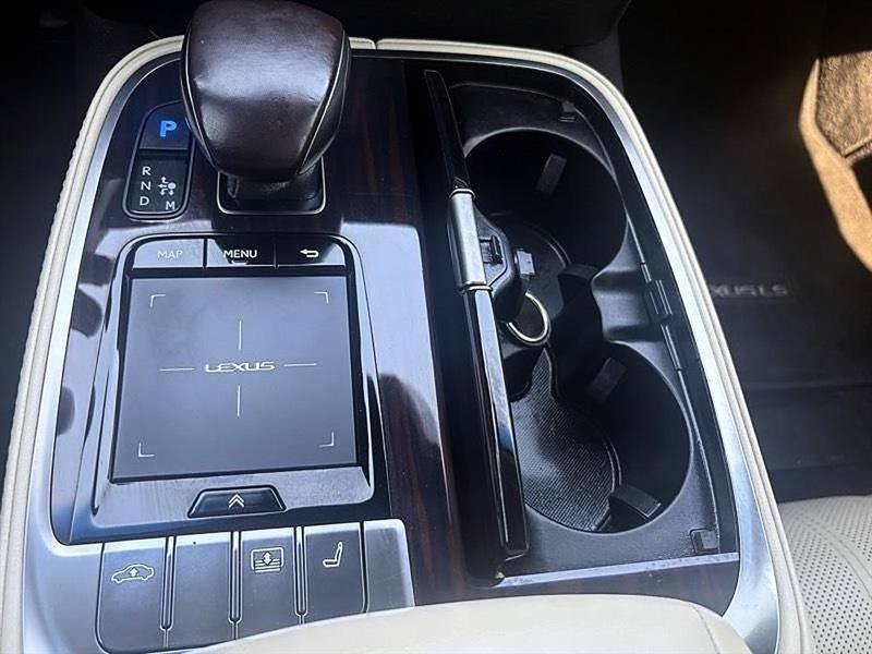 Used 2018 Lexus LS 500 w/ Interior Upgrade Package RWD image 12