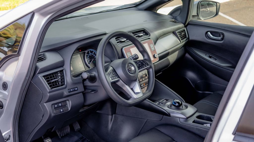 Used 2021 Nissan Leaf S w/ S Charge Package image 17