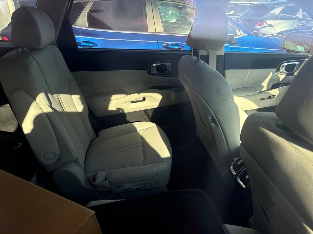 Certified 2023 Kia Sorento SX Prestige image 14