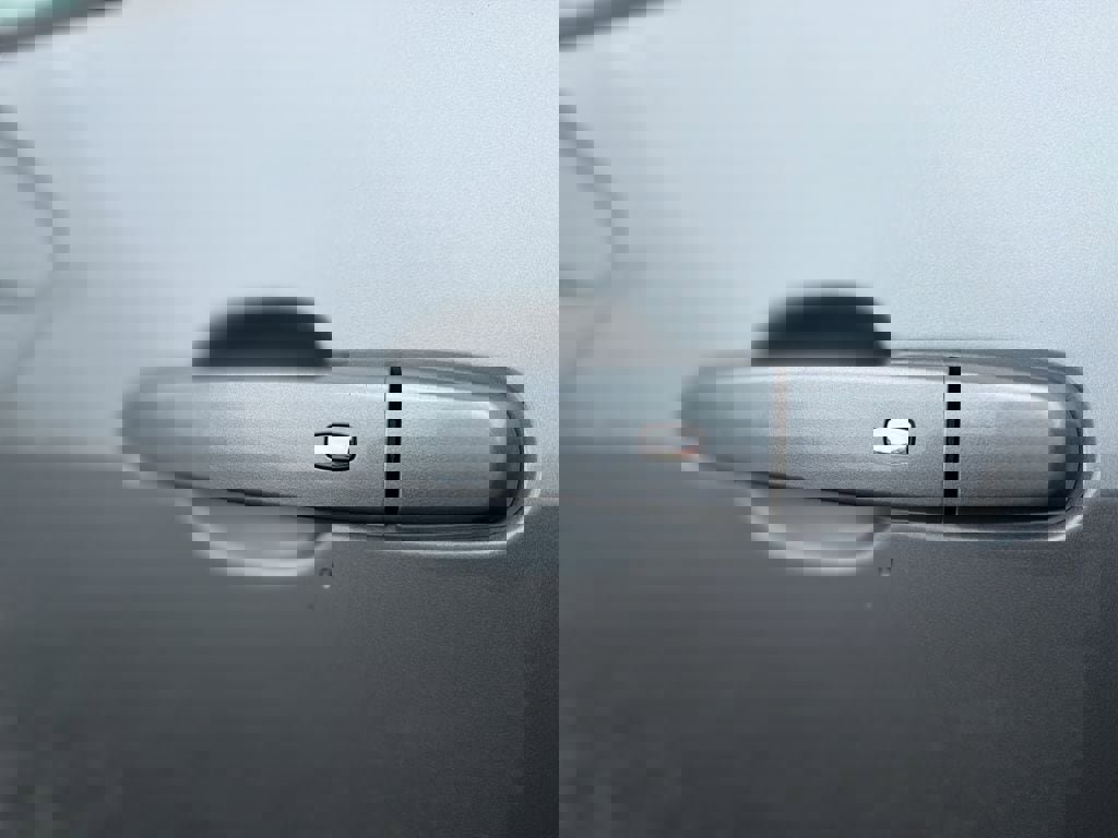 Used 2023 Chevrolet Blazer LT image 13