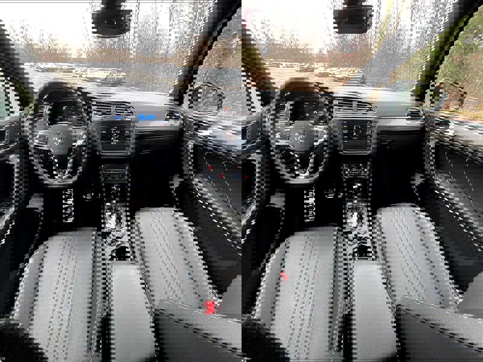 Certified 2023 Volkswagen Tiguan SE R-Line image 21