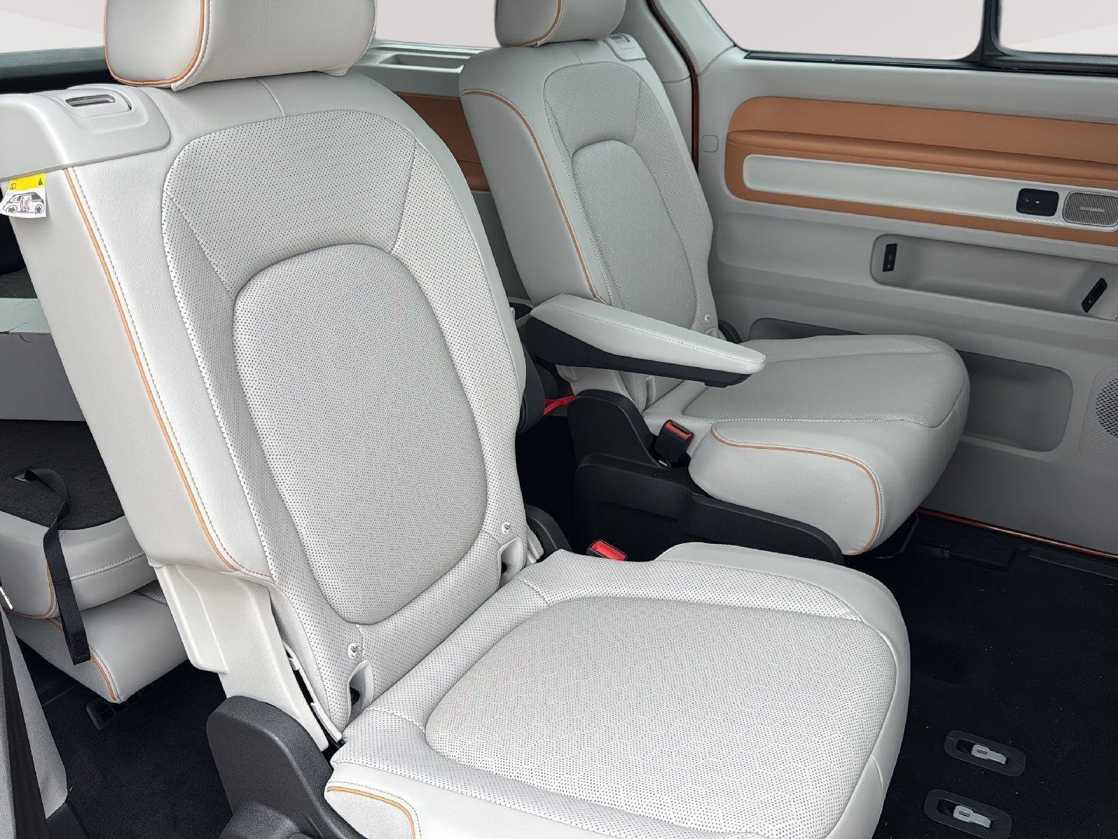 New 2025 Volkswagen ID. Buzz 1st Edition image 5