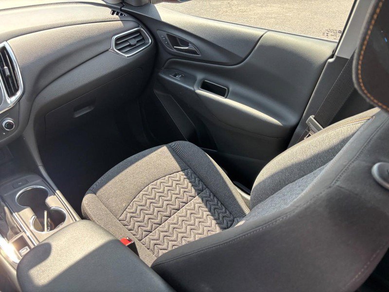 Used 2024 Chevrolet Equinox LT FWD image 14