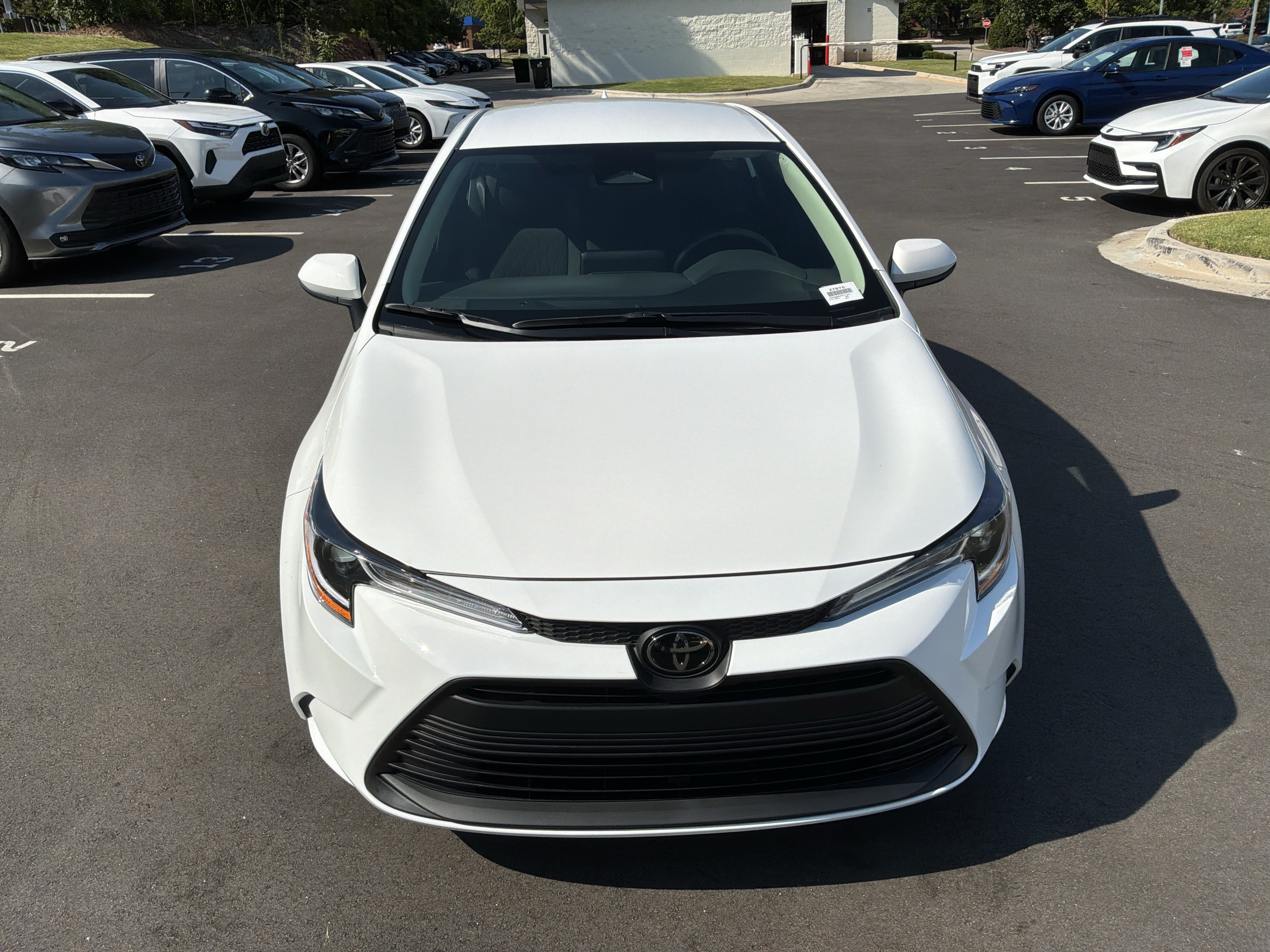 Used 2026 Toyota Corolla LE FWD image 3