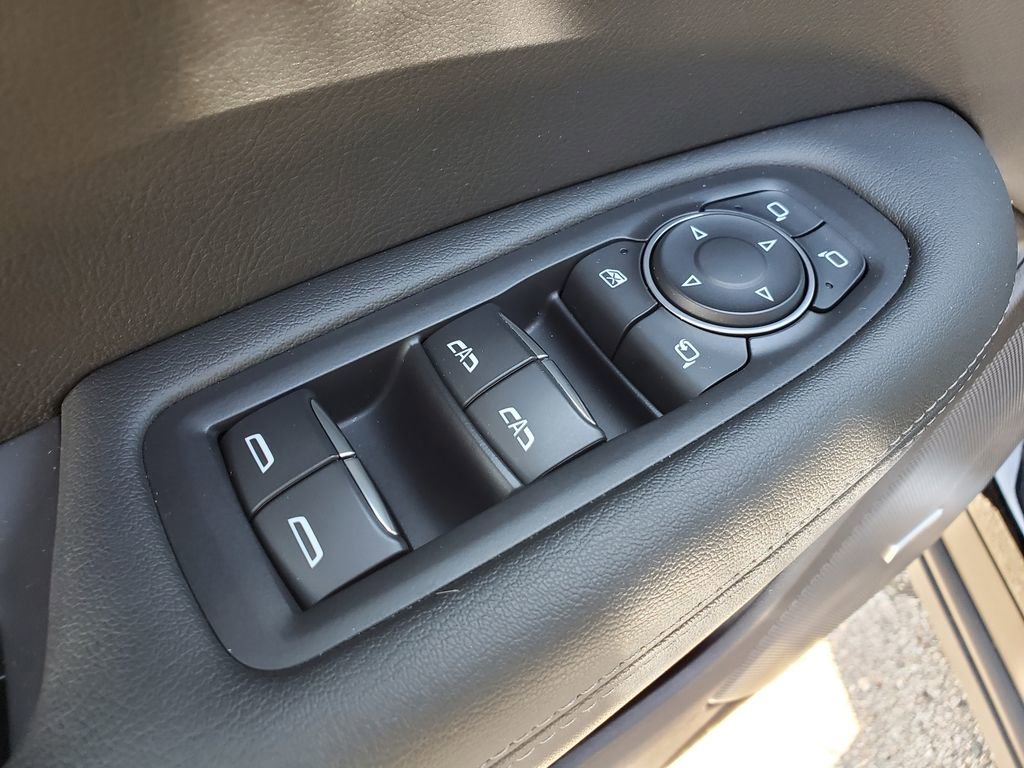 Certified 2023 Cadillac XT6 Premium Luxury w/ LPO, Floor Liner Package AWD/4WD image 17