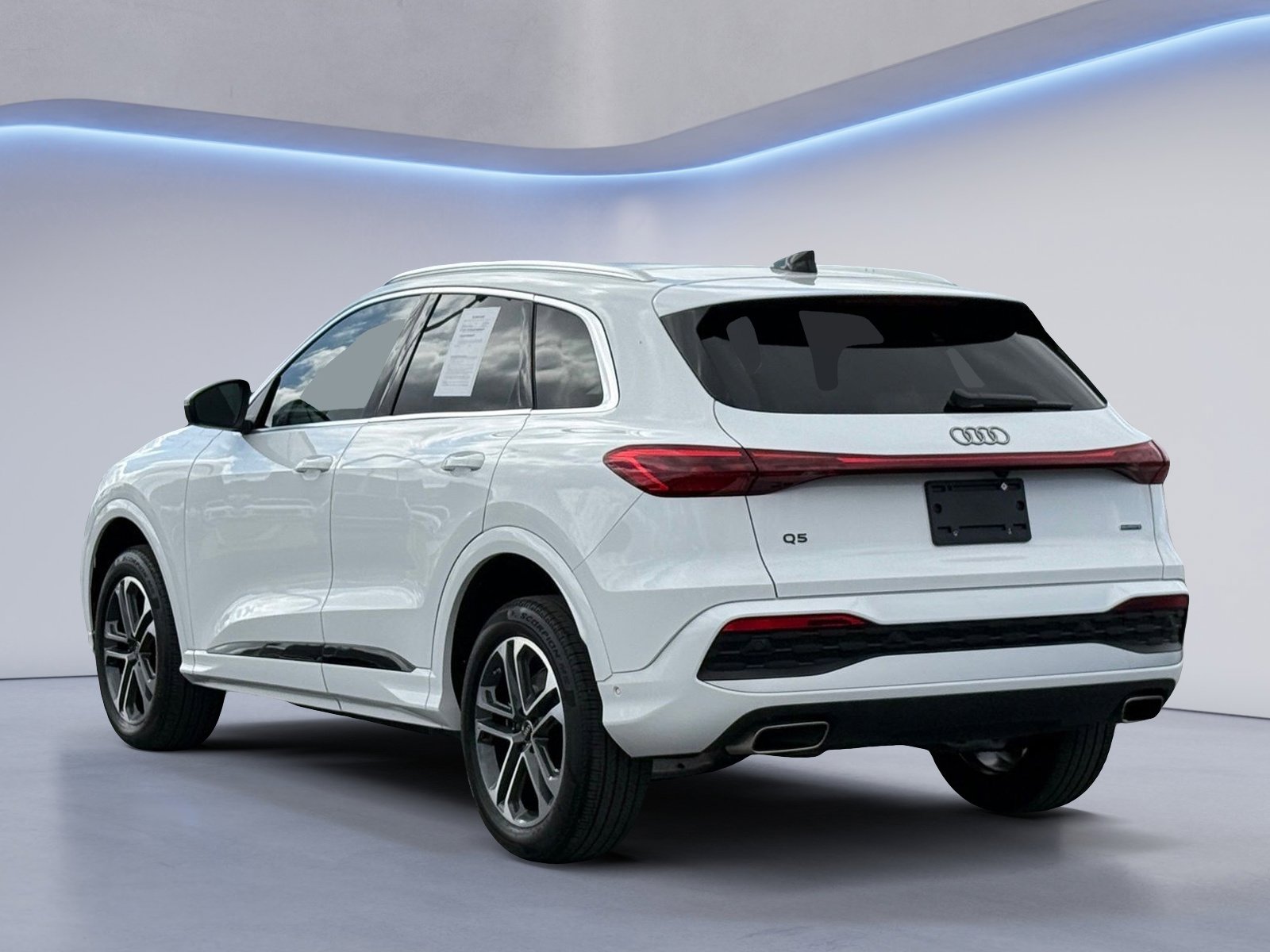 Used 2025 Audi Q5 Premium Plus w/ Premium Plus image 4