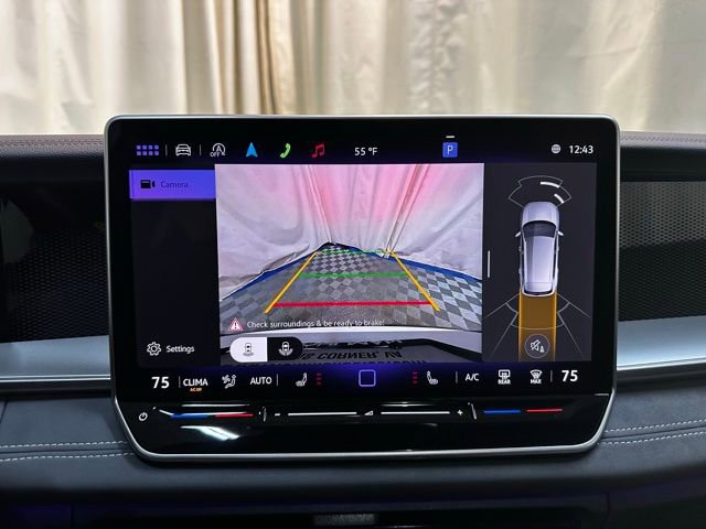 Certified 2025 Volkswagen Tiguan SE R-Line image 22