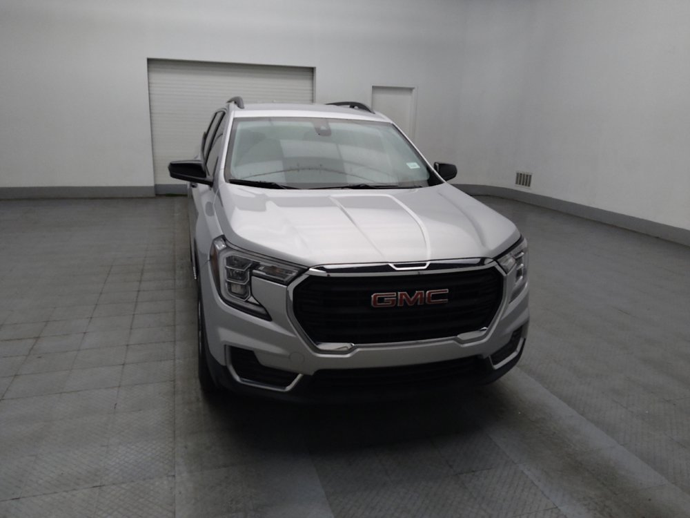 Used 2022 GMC Terrain SLE w/ Driver Convenience Package FWD image 14