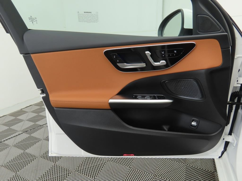 New 2025 Mercedes-Benz C 300 4MATIC Sedan image 25