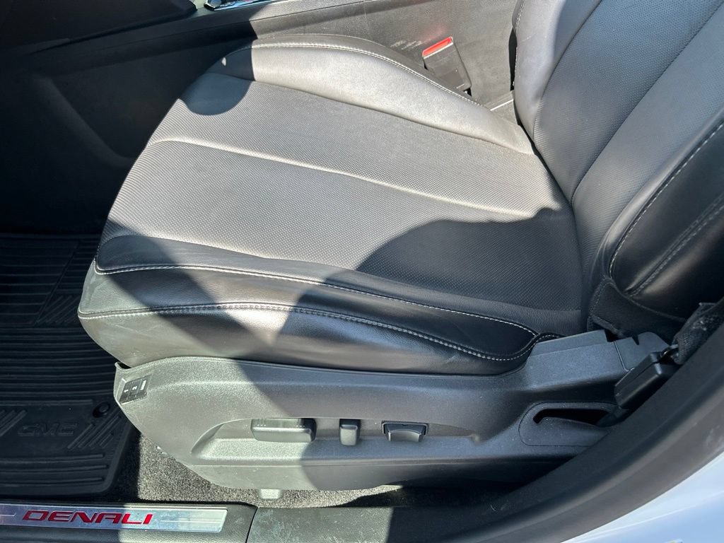 Used 2016 GMC Terrain Denali AWD/4WD image 19