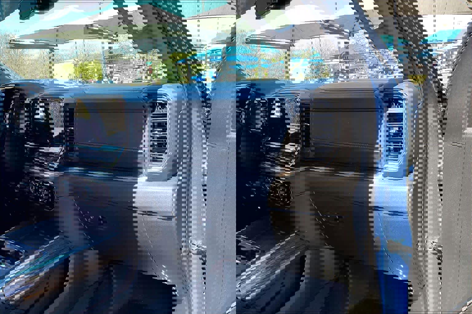 Used 2025 Chevrolet Silverado 2500 LT w/ Trail Boss Package image 18