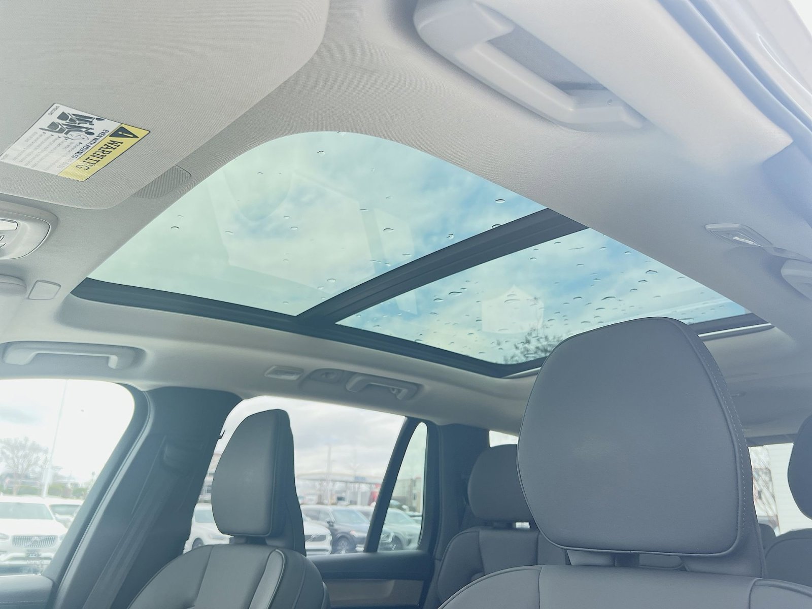 Certified 2025 Volvo XC90 B6 Plus AWD/4WD image 24