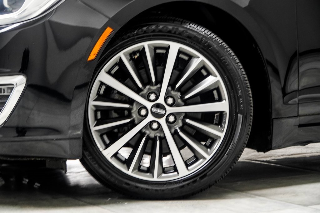 Used 2017 Lincoln MKZ Premiere image 3